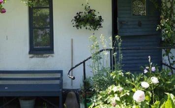 Mormorsträdgården – en liten trädgård på Österlen mormorsträdgården