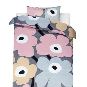 Inredning i härlig pastell 12 Bäddset_Marimekko_Villaliv