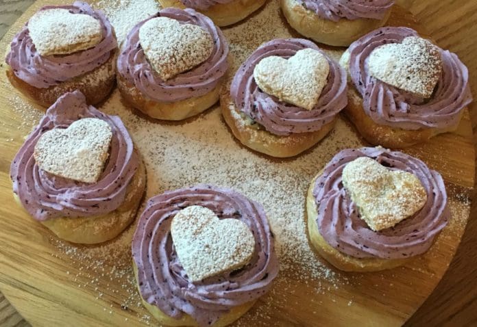 Blåbärssemlor