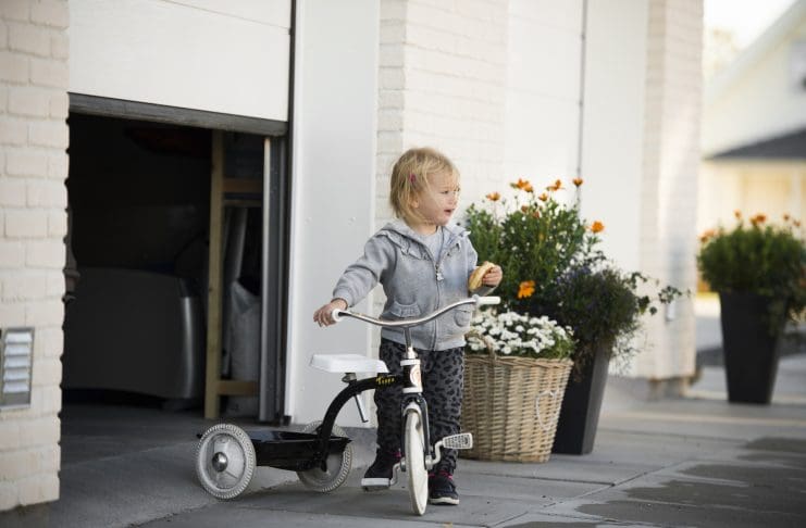 Så får du garageporten att hålla längre hållbarhet garageport