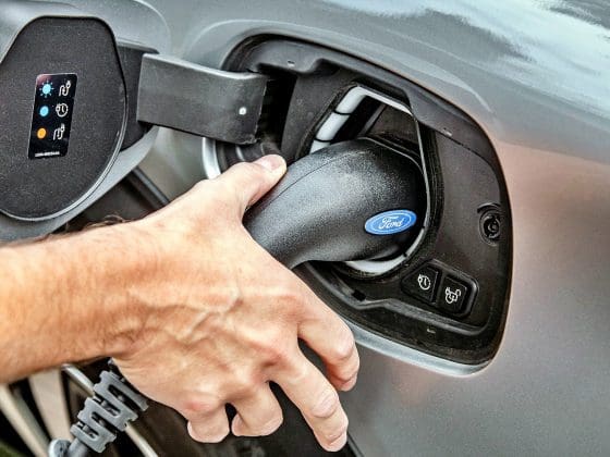 Ford Explorer PHEV 1