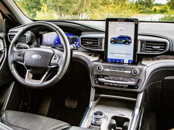 Ford Explorer PHEV 2
