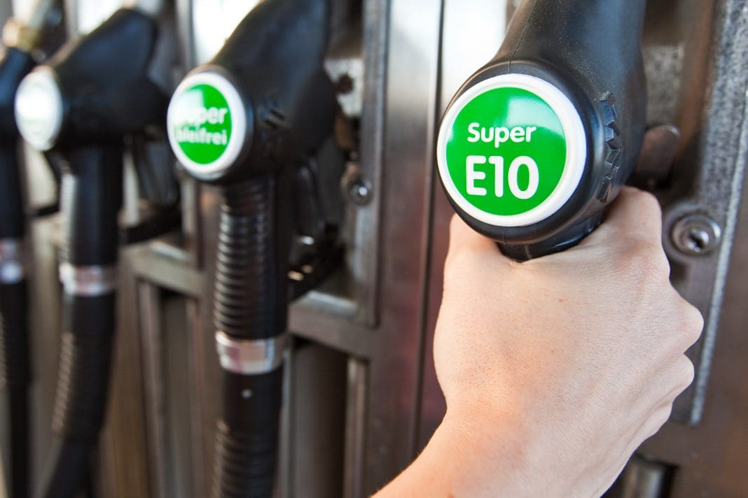 e10