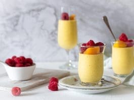 Ett enkelt recept på mangopannacotta Mangopannacotta