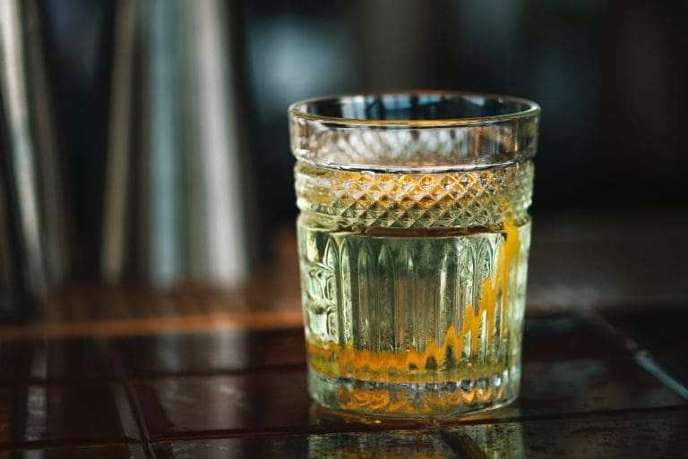 White Negroni: 5 Fräscha Sätt att Göra Klassikern 2 bästa vodkamärkena 2025 2
