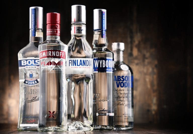 Vodka Drinkar: 5 Bästa Klassiska Recepten 5 bästa vodkamärkena 2025 4